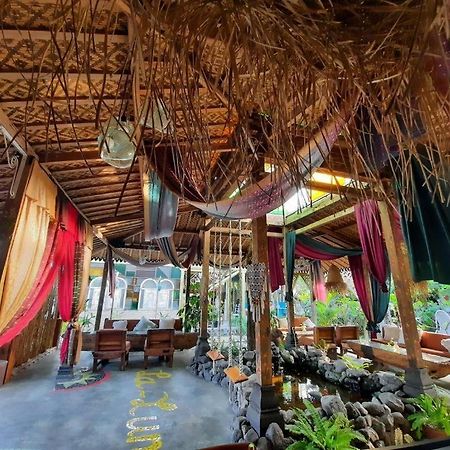 סלמן La Luna Resort Yogyakarta מראה חיצוני תמונה