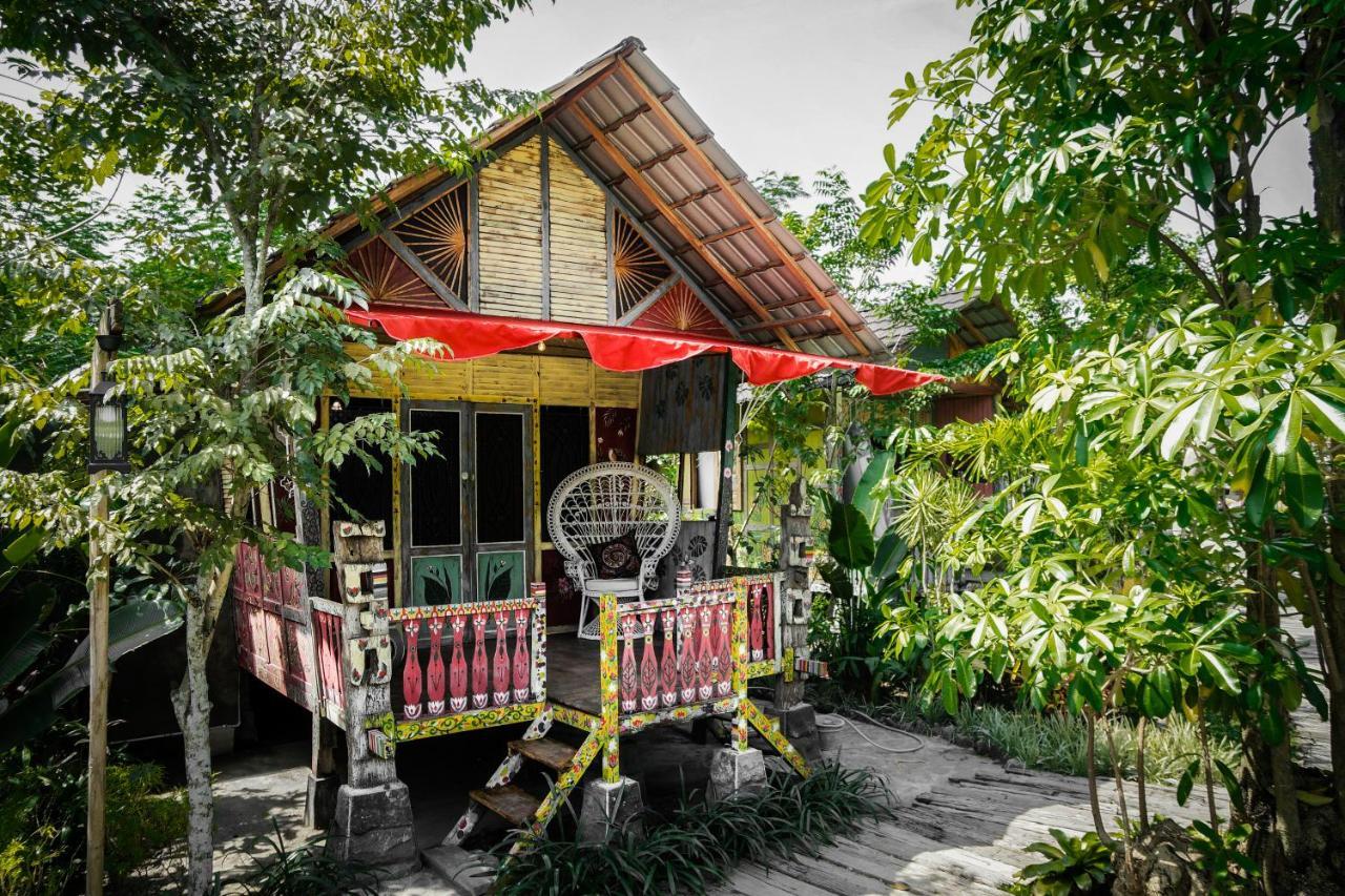 סלמן La Luna Resort Yogyakarta מראה חיצוני תמונה