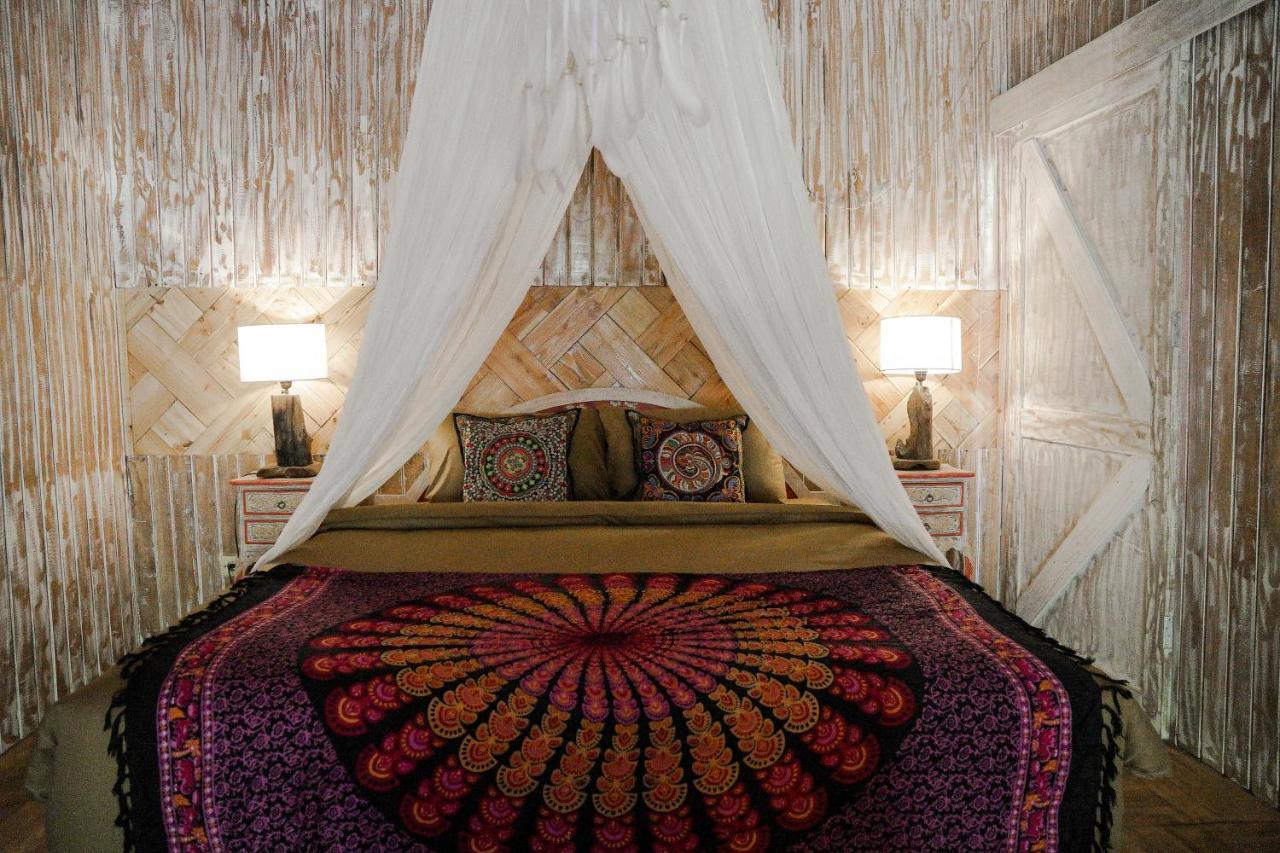 סלמן La Luna Resort Yogyakarta מראה חיצוני תמונה