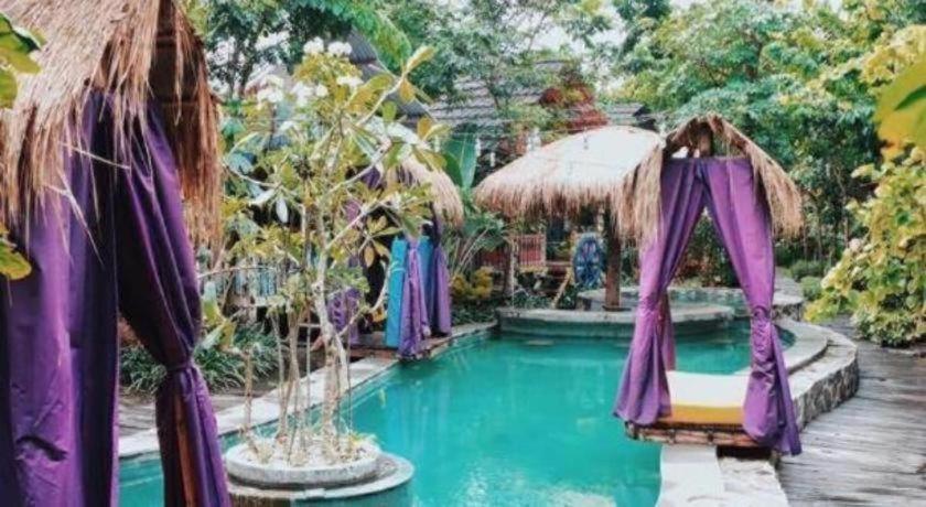 סלמן La Luna Resort Yogyakarta מראה חיצוני תמונה